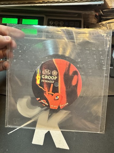 GROOP – IWSEAOAF VINYL 7" LATHE CUT SQUARE CLEAR /50 NEVER PLAYED